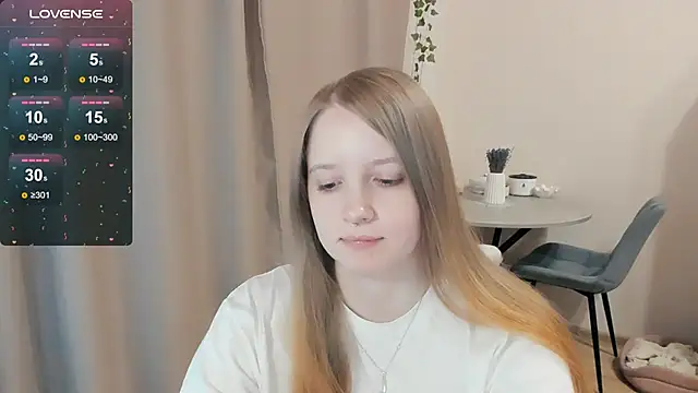 Snapshot of Alyaley chatting on October 2025 11:06:02 PM Alyaley online show from October 2025 11:06:02 PM