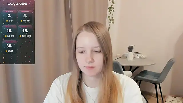 Snapshot of Alyaley chatting on October 2025 11:46:02 AM Alyaley online show from October 2025 11:46:02 AM