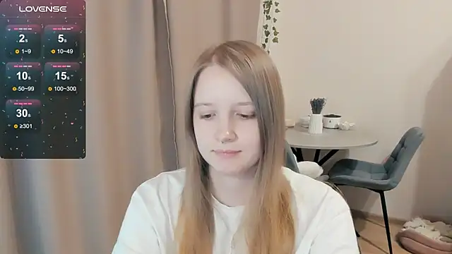 Snapshot of Alyaley chatting on October 2025 01:27:02 AM Alyaley online show from October 2025 01:27:02 AM