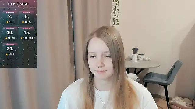 Snapshot of Alyaley chatting on October 2025 05:44:02 AM Alyaley online show from October 2025 05:44:02 AM