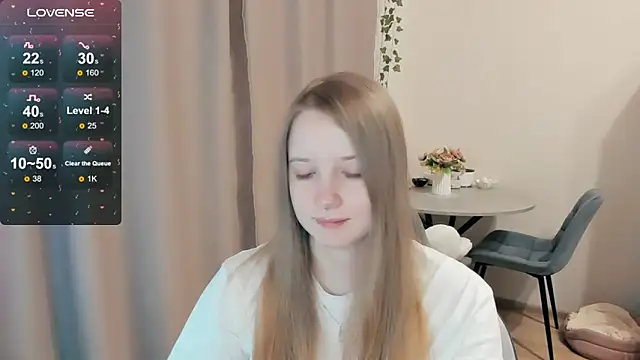 Snapshot of Alyaley chatting on December 2025 11:17:02 AM Alyaley online show from December 2025 11:17:02 AM