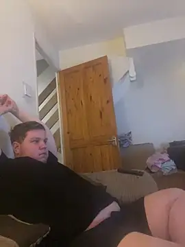 Snapshot of Lukeyboy027 chatting on March 2025 09:10:02 PM Lukeyboy027 online show from March 2025 09:10:02 PM