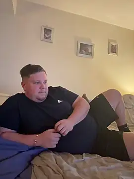 Snapshot of Lukeyboy027 chatting on March 2026 07:37:01 PM Lukeyboy027 online show from March 2026 07:37:01 PM