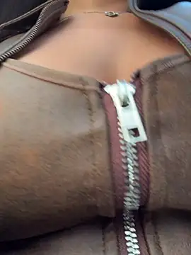 Snapshot of Syka0001 chatting on December 2025 12:55:02 PM Syka0001 online show from December 2025 12:55:02 PM