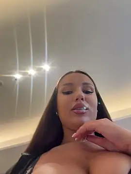 Snapshot of Syka0001 chatting on July 2026 11:28:02 AM Syka0001 online show from July 2026 11:28:02 AM