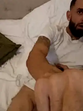 Snapshot of momentum2023 chatting on November 2025 04:06:02 AM momentum2023 online show from November 2025 04:06:02 AM