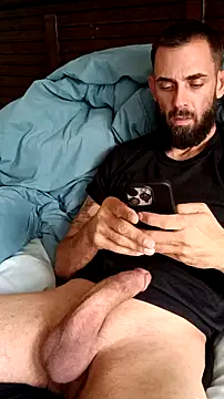 Snapshot of momentum2023 chatting on December 2025 05:30:01 PM momentum2023 online show from December 2025 05:30:01 PM