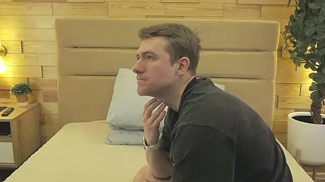 EthanPinkman online show from March 2026 04:40:01 AM