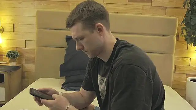 EthanPinkman online show from March 2026 04:01:02 AM