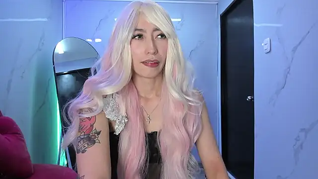 LilithCooperr  online show from January 2026 12:36:01 AM