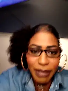 AmazonianMistress online show from September 2025 10:31:01 PM