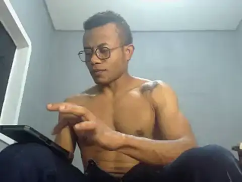 grandominantex1 online show from December 2024 10:17:02 PM