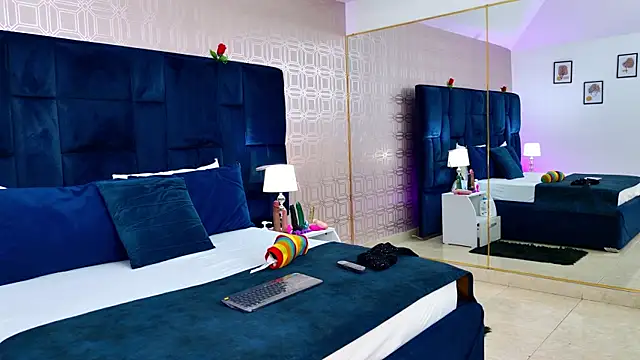 AnyLeonhard online show from September 2025 07:35:02 PM