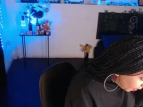 Snapshot of LiaScarlett chatting on October 2025 12:26:02 PM LiaScarlett online show from October 2025 12:26:02 PM