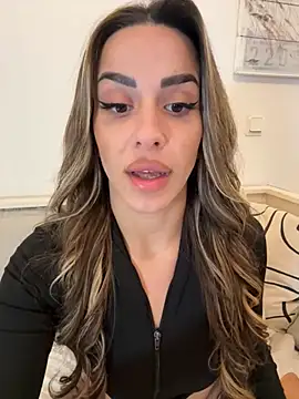 Alisa-Marie online show from December 2025 12:03:02 PM