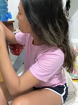 Snapshot of 2HotAsain4u chatting on February 2025 10:21:02 PM 2HotAsain4u online show from February 2025 10:21:02 PM