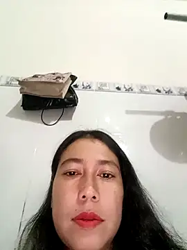 Snapshot of 2HotAsain4u chatting on October 2025 09:37:01 PM 2HotAsain4u online show from October 2025 09:37:01 PM