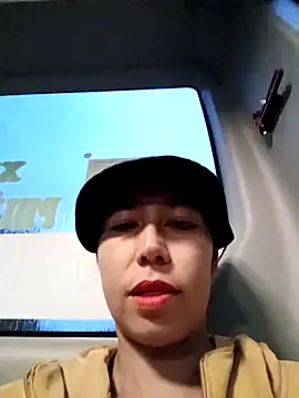 Snapshot of 2HotAsain4u chatting on October 2025 10:44:02 PM 2HotAsain4u online show from October 2025 10:44:02 PM