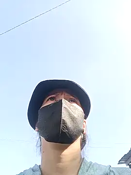 Snapshot of 2HotAsain4u chatting on November 2025 01:40:01 AM 2HotAsain4u online show from November 2025 01:40:01 AM