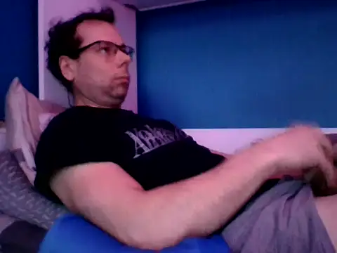 Snapshot of SEBIX-35 chatting on February 2026 06:32:02 AM SEBIX-35 online show from February 2026 06:32:02 AM