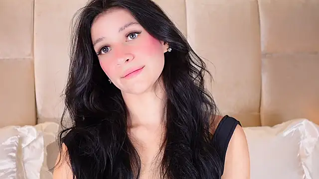 KiraKayleigh1 online show from September 2025 12:32:02 AM