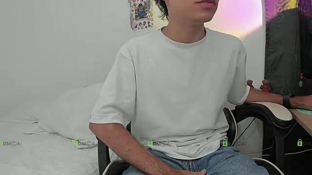 Snapshot of ronaldmq20 chatting on December 2025 11:46:01 PM ronaldmq20 online show from December 2025 11:46:01 PM