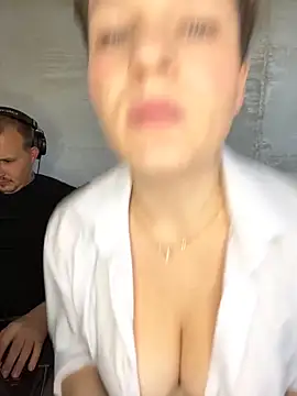 MrMrsRight online show from September 2025 06:35:02 AM