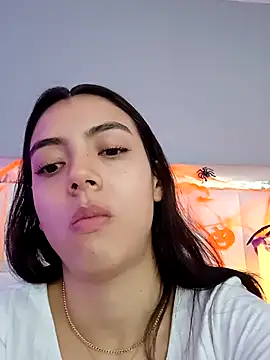 Snapshot of Julie_Bennet chatting on October 2025 03:50:02 AM Julie Bennet online show from October 2025 03:50:02 AM