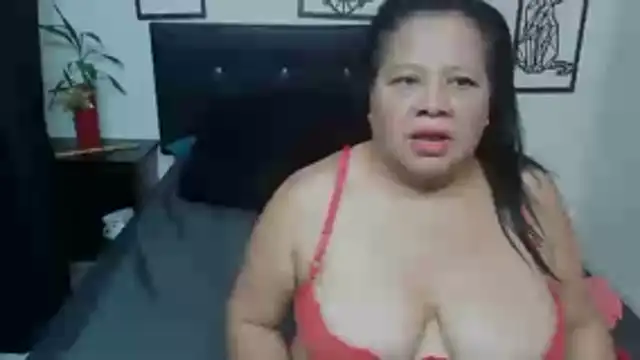 Shanttal0272 online show from November 2025 06:44:02 PM