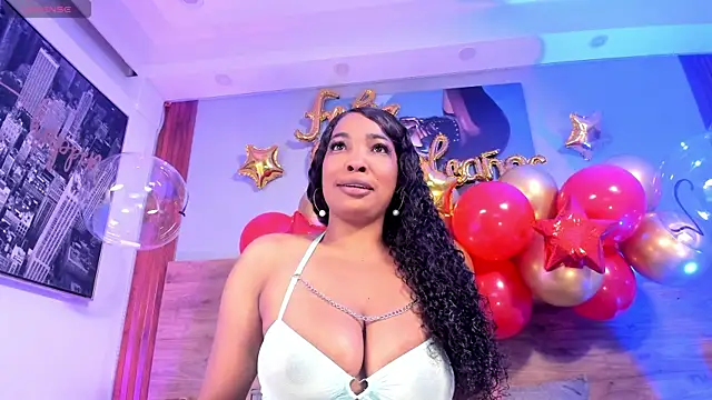 Snapshot of Aliisson_Cruz chatting on November 2025 02:44:01 AM Aliisson Cruz online show from November 2025 02:44:01 AM