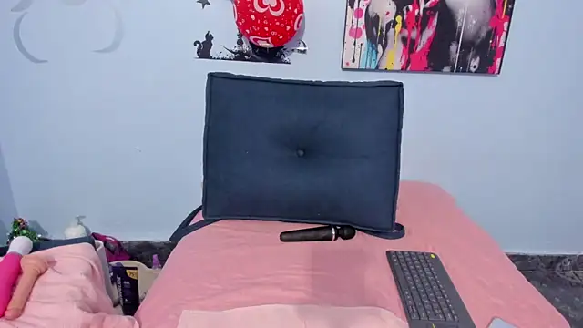  luna  sweet  online show from September 2025 02:27:01 AM