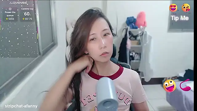 aFanny online show from May 2026 02:37:01 PM