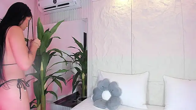 MiaCollson online show from February 2026 07:58:02 PM