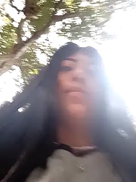 chaymae nah  online show from December 2024 12:25:02 PM