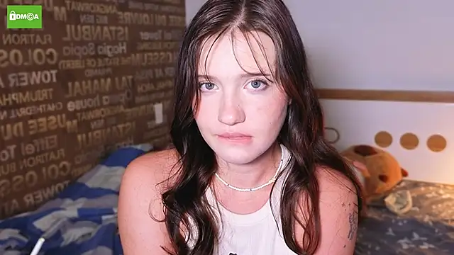 Snapshot of HanahCute chatting on September 2025 01:38:02 AM HanahCute online show from September 2025 01:38:02 AM