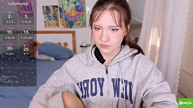 Snapshot of HanahCute chatting on November 2025 01:32:02 PM HanahCute online show from November 2025 01:32:02 PM