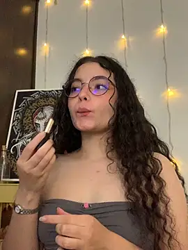 Snapshot of Antoniart_ chatting on February 2025 05:09:02 AM Antoniart online show from February 2025 05:09:02 AM