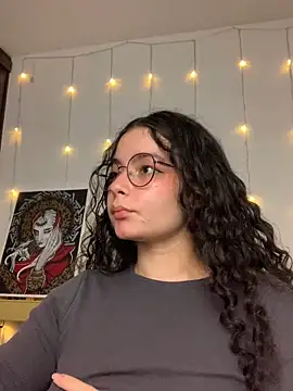 Snapshot of Antoniart_ chatting on February 2025 04:15:01 AM Antoniart online show from February 2025 04:15:01 AM