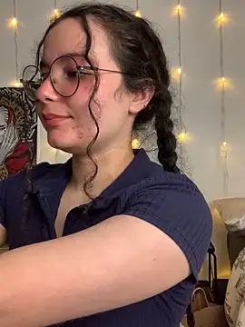 Snapshot of Antoniart_ chatting on March 2025 05:22:02 AM Antoniart online show from March 2025 05:22:02 AM