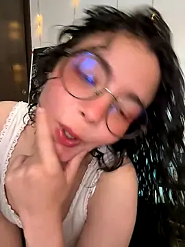 Snapshot of Antoniart_ chatting on September 2025 02:04:01 AM Antoniart online show from September 2025 02:04:01 AM