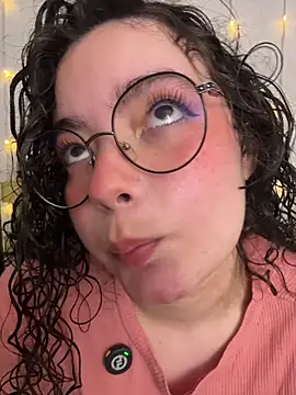 Snapshot of Antoniart_ chatting on October 2025 01:53:02 AM Antoniart online show from October 2025 01:53:02 AM