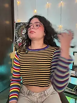 Snapshot of Antoniart_ chatting on November 2025 01:27:01 AM Antoniart online show from November 2025 01:27:01 AM