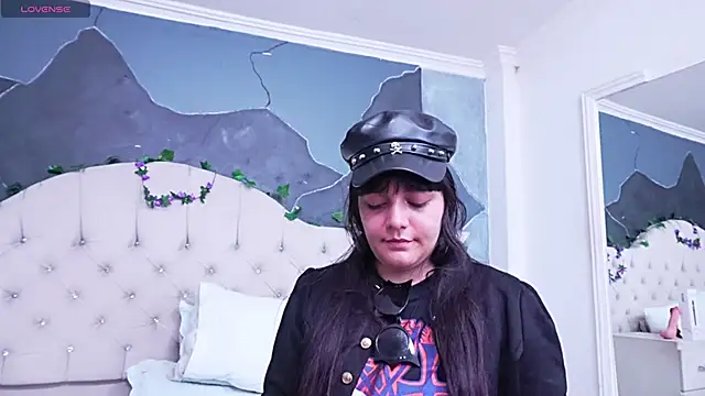 Snapshot of AmberGreyy_ chatting on May 2026 05:19:01 PM AmberGreyy online show from May 2026 05:19:01 PM
