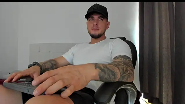 Teilor Creed online show from November 2025 06:08:01 PM