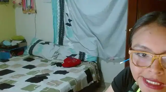 Snapshot of clayre_and_jill chatting on December 2024 03:38:02 AM clayre and jill online show from December 2024 03:38:02 AM