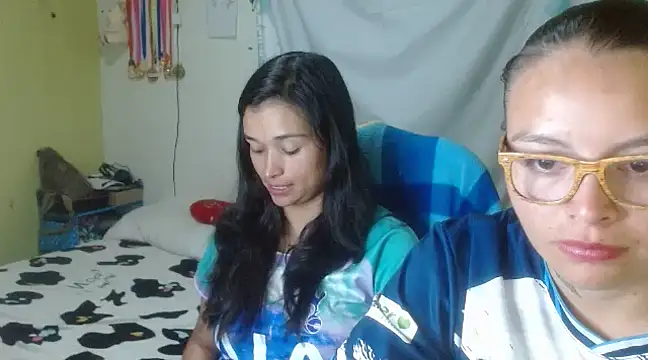 Snapshot of clayre_and_jill chatting on February 2025 03:31:02 AM clayre and jill online show from February 2025 03:31:02 AM