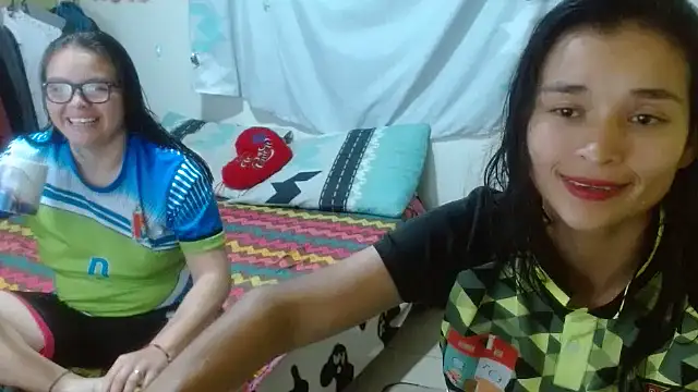 Snapshot of clayre_and_jill chatting on September 2025 03:39:02 AM clayre and jill online show from September 2025 03:39:02 AM