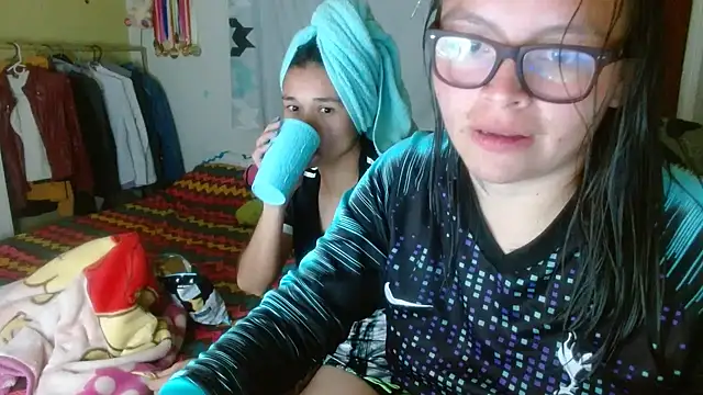 Snapshot of clayre_and_jill chatting on September 2025 02:00:02 AM clayre and jill online show from September 2025 02:00:02 AM