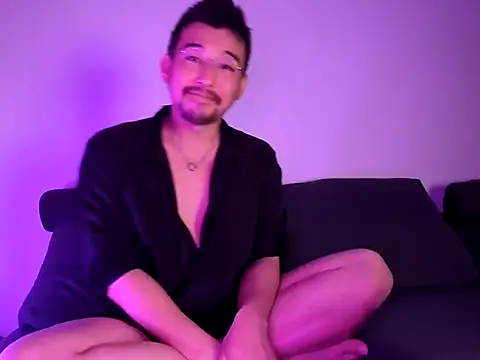 Snapshot of KOUHEY2023 chatting on February 2025 12:40:01 PM KOUHEY2023 online show from February 2025 12:40:01 PM