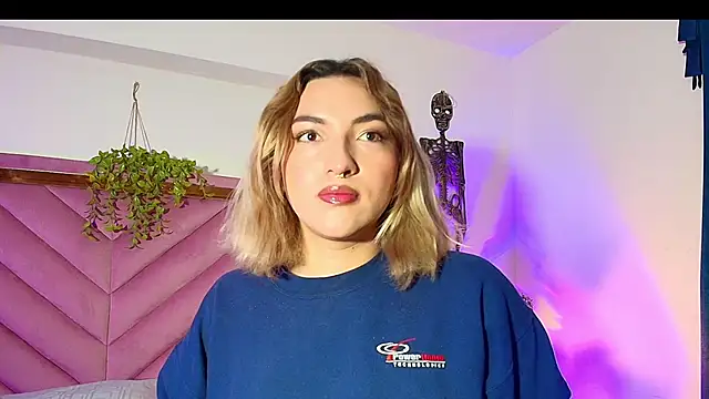 TomLondon  online show from October 2025 12:25:01 PM